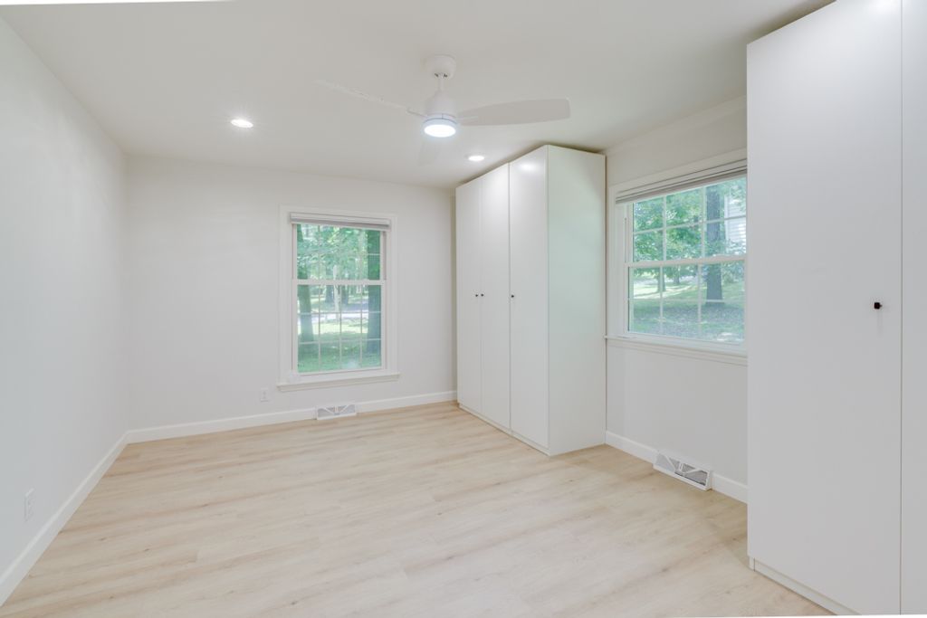 Image 29 of property listing at 19 Wildwood Drive, Mt Vernon, IL 62864