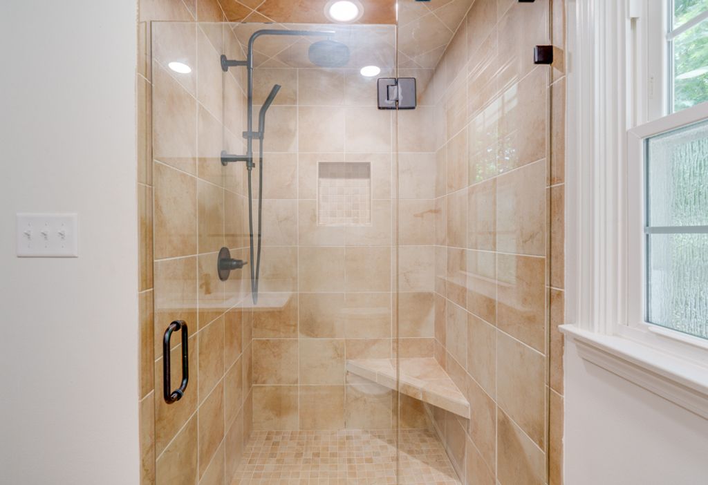 Image 32 of property listing at 19 Wildwood Drive, Mt Vernon, IL 62864