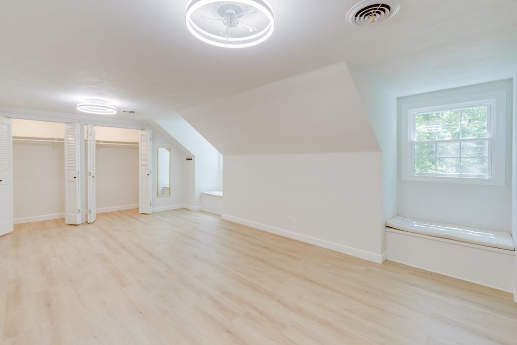 Image 41 of property listing at 19 Wildwood Drive, Mt Vernon, IL 62864