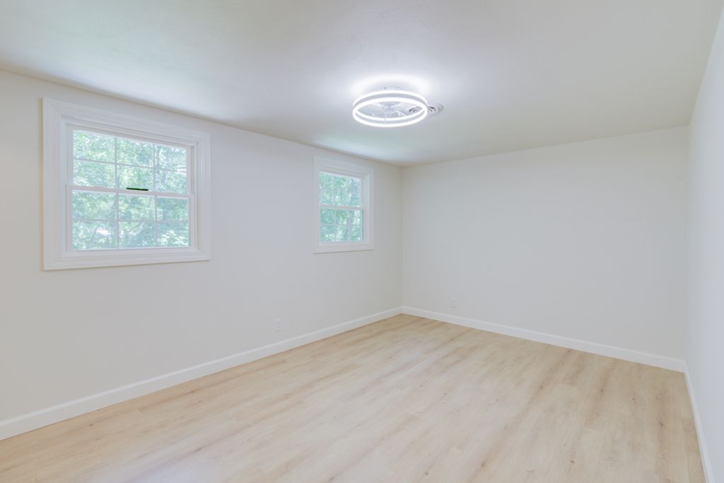Image 46 of property listing at 19 Wildwood Drive, Mt Vernon, IL 62864