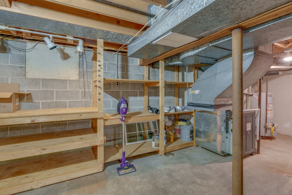 Image 57 of property listing at 19 Wildwood Drive, Mt Vernon, IL 62864