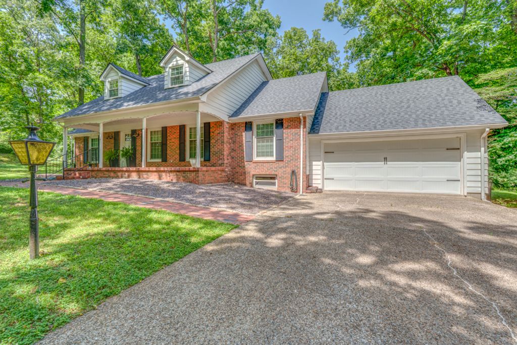 Image 64 of property listing at 19 Wildwood Drive, Mt Vernon, IL 62864