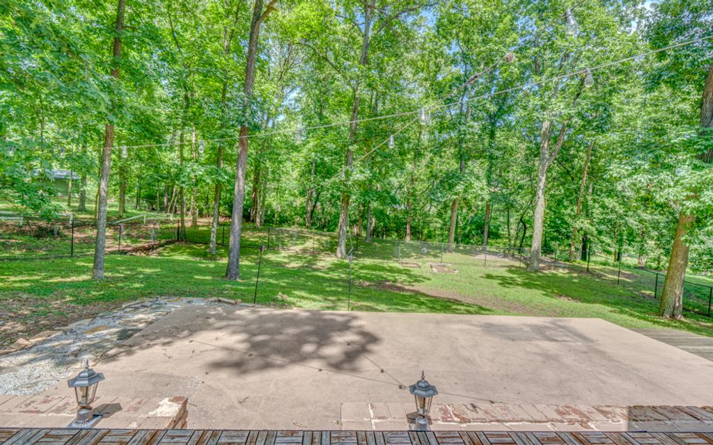 Image 73 of property listing at 19 Wildwood Drive, Mt Vernon, IL 62864