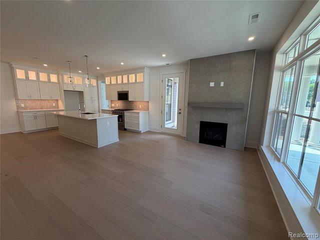 407 S Center Street 29, Northville, MI 48167