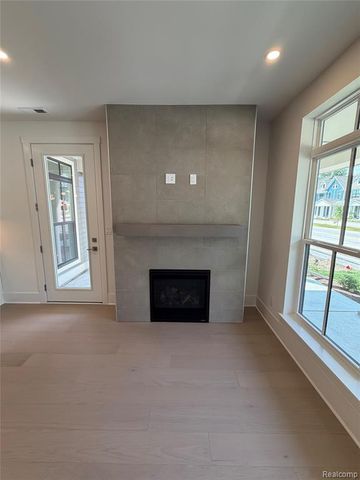 407 S Center Street 29, Northville, MI 48167