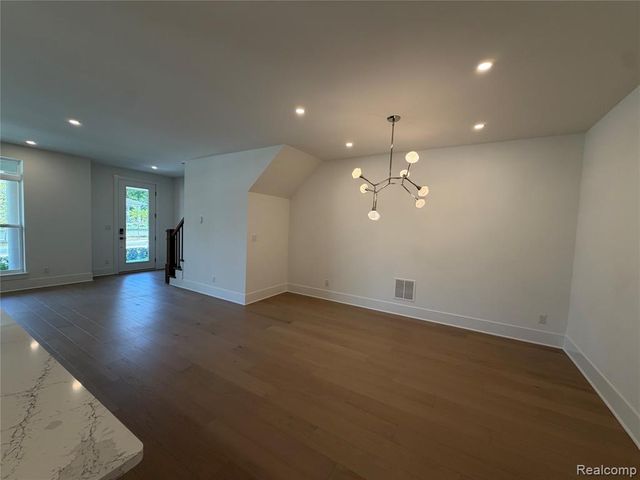 407 S Center Street 29, Northville, MI 48167