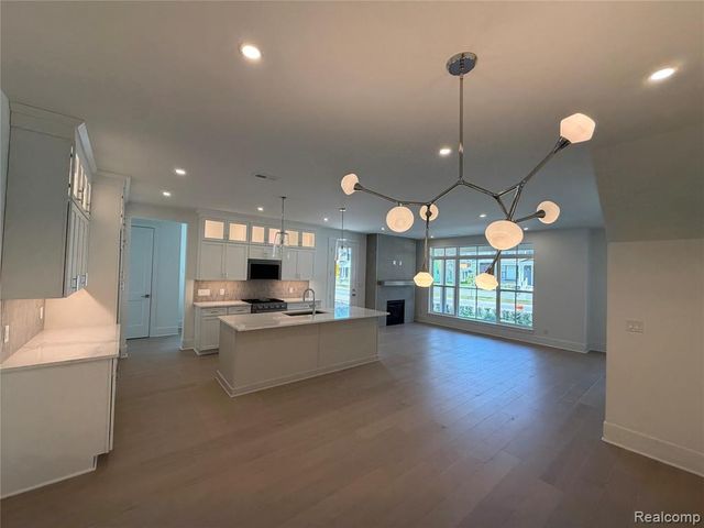 407 S Center Street 29, Northville, MI 48167