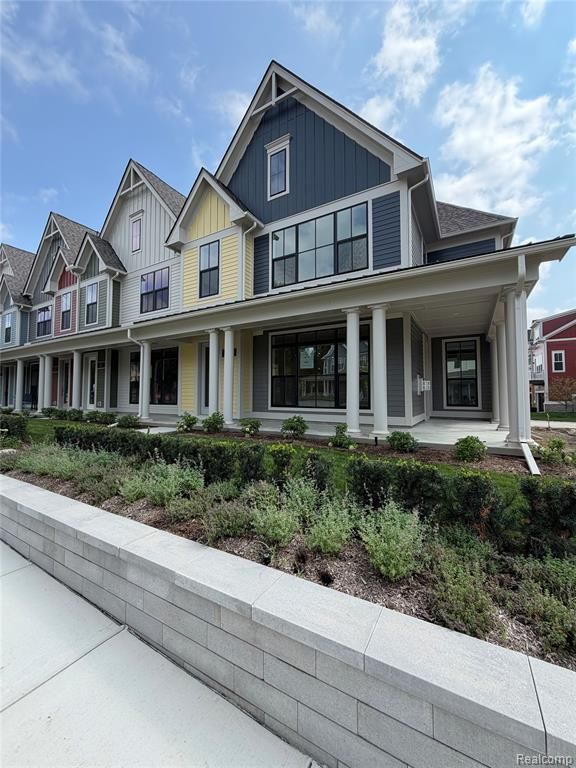407 S Center Street 29, Northville, MI 48167