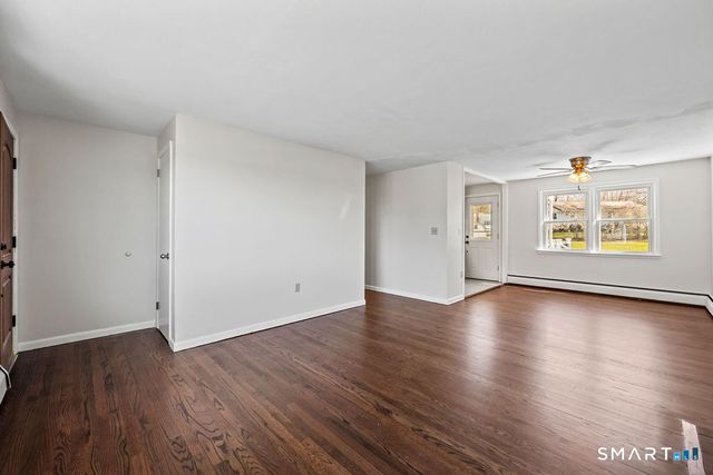 7 Farmstead Lane, Ellington, CT 06029