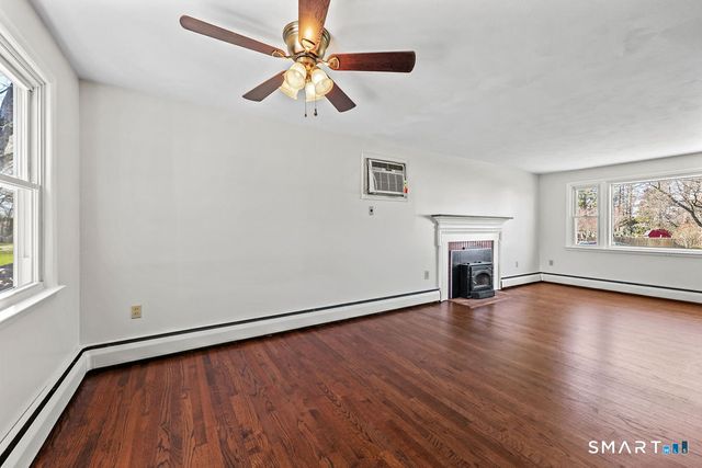 7 Farmstead Lane, Ellington, CT 06029