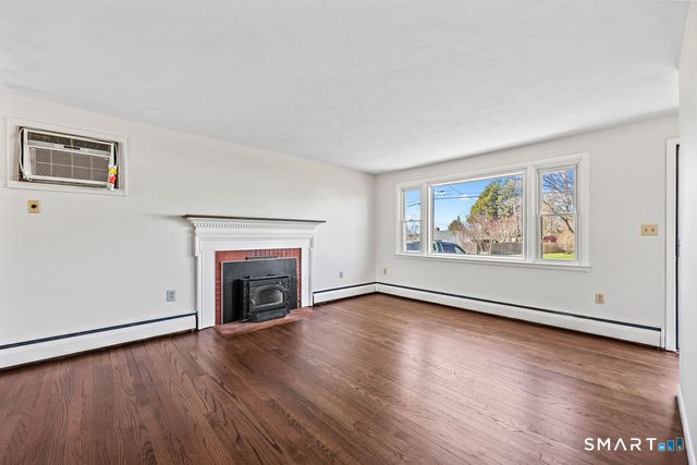 7 Farmstead Lane, Ellington, CT 06029