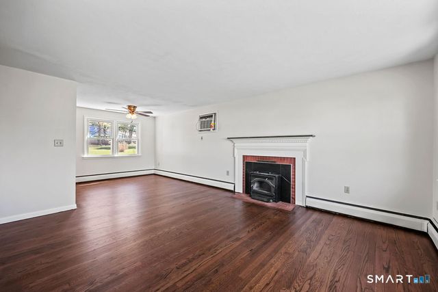 7 Farmstead Lane, Ellington, CT 06029