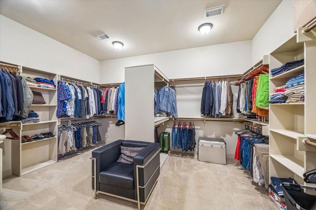 70 Shadow Creek Ridge Drive, Spring, TX 77389