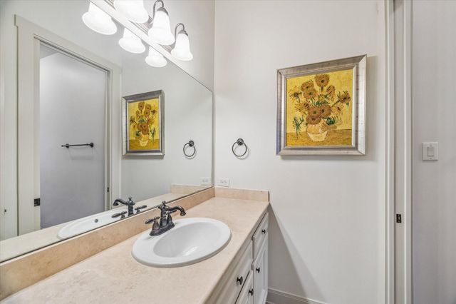 70 Shadow Creek Ridge Drive, Spring, TX 77389