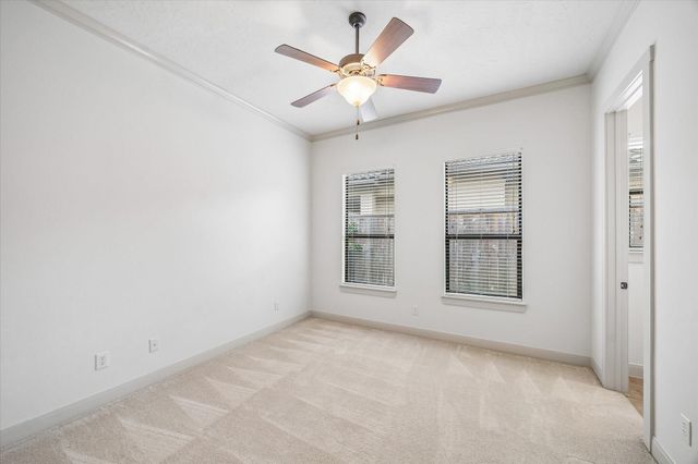 70 Shadow Creek Ridge Drive, Spring, TX 77389