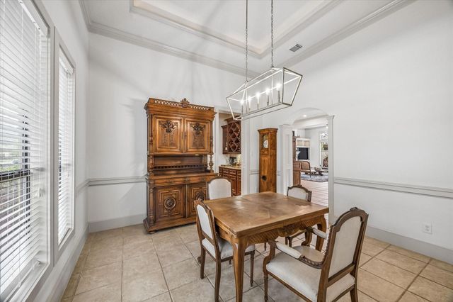70 Shadow Creek Ridge Drive, Spring, TX 77389