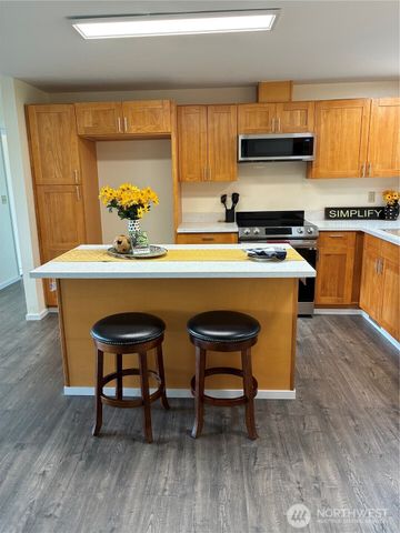 2413 Westlake Drive SE, Lacey, WA 98503