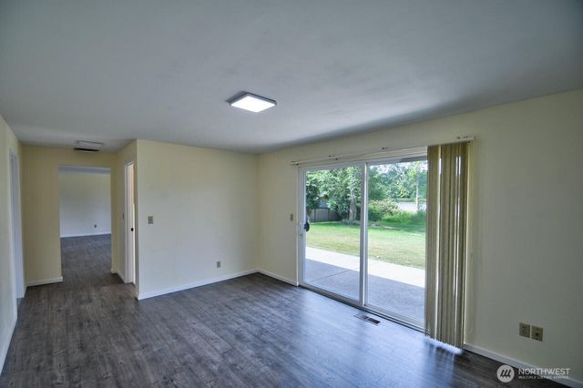 2413 Westlake Drive SE, Lacey, WA 98503