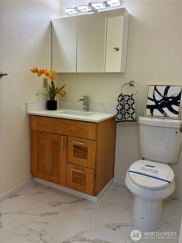 2413 Westlake Drive SE, Lacey, WA 98503