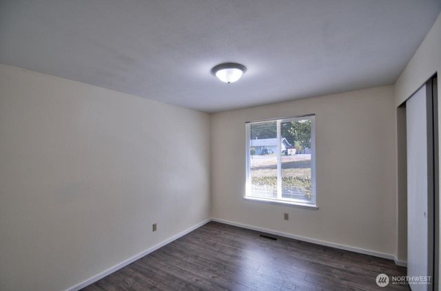 2413 Westlake Drive SE, Lacey, WA 98503