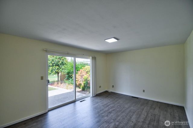 2413 Westlake Drive SE, Lacey, WA 98503