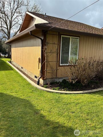 2413 Westlake Drive SE, Lacey, WA 98503