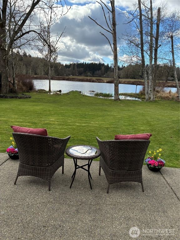 2413 Westlake Drive SE, Lacey, WA 98503