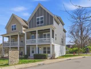 114 Walden Village Ct, Nashville, TN 37210