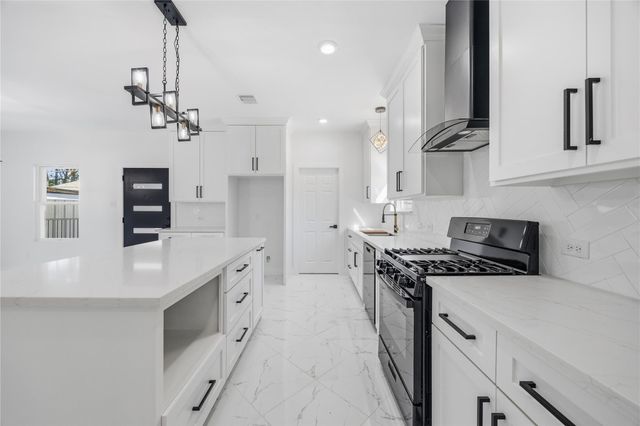 6063 Townsan Road, Houston, TX 77396