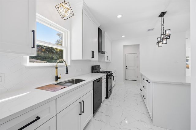 6063 Townsan Road, Houston, TX 77396