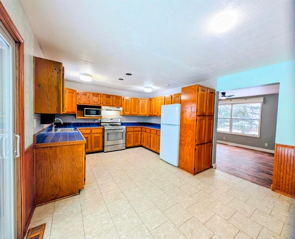 11990 E Pickard Road, Chippewa Twp, MI 48858