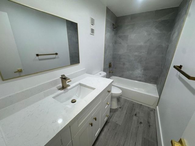 5525 SW 41st Street 305, Pembroke Park, FL 33023