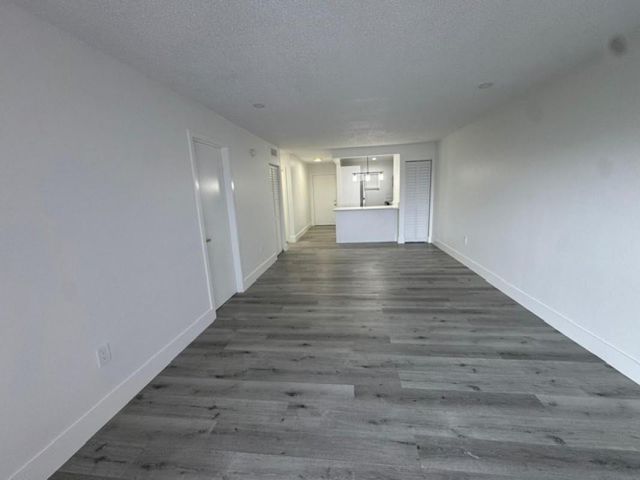 5525 SW 41st Street 305, Pembroke Park, FL 33023