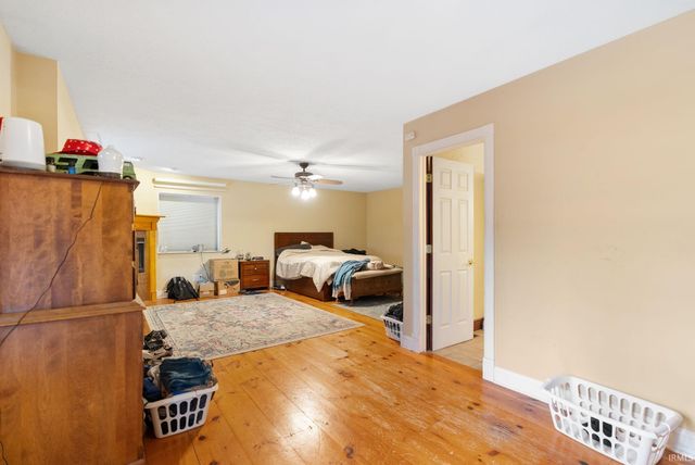 6907 E South Barbee Drive, Pierceton, IN 46562