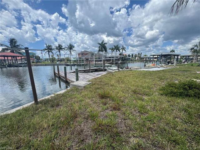 139 Ibis ST, Fort Myers Beach, FL 33931