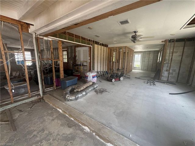 139 Ibis ST, Fort Myers Beach, FL 33931