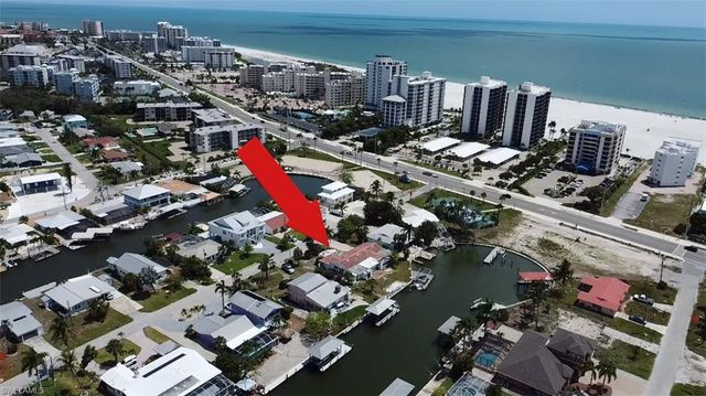 139 Ibis ST, Fort Myers Beach, FL 33931