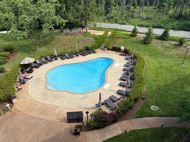 6700 S Brainard Avenue 411, Countryside, IL 60525