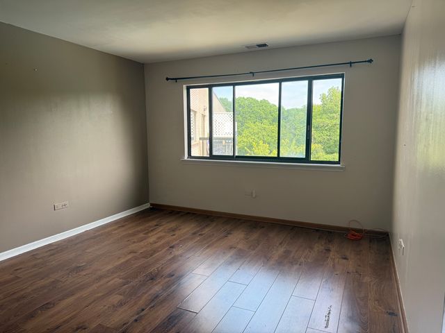 6700 S Brainard Avenue 411, Countryside, IL 60525