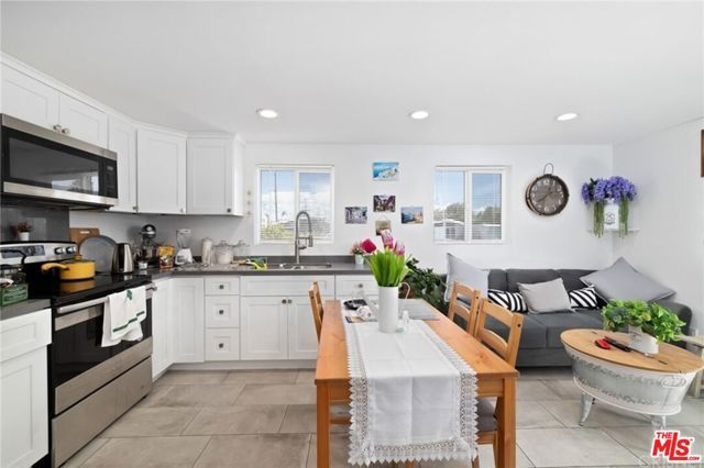 6763 Lurline Avenue, Winnetka (los Angeles), CA 91306