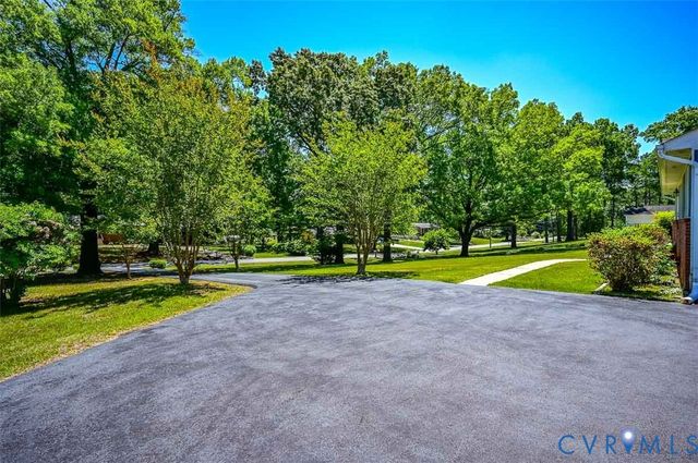 106 Covey Rd, Sandston, VA 23150