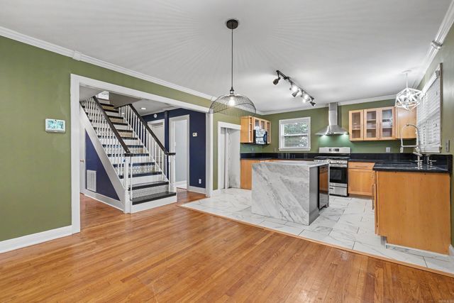 6725 Kavanaugh Place, Little Rock, AR 72207