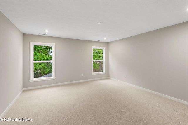 10537 Vista View Dr, Louisville, KY 40291