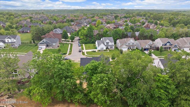 10537 Vista View Dr, Louisville, KY 40291