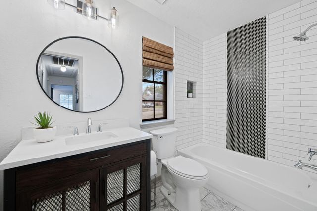 1914 Fir Tree Drive, League City, TX 77573