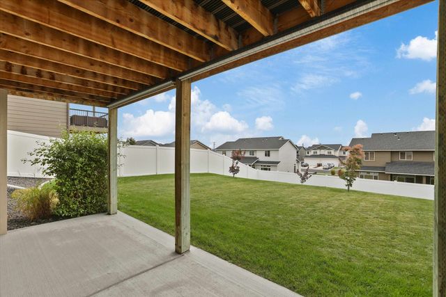 8587 N James Dr, Spokane, WA 99208