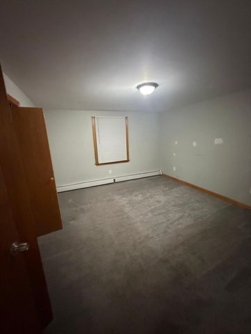 61 Tracey St 2, Peabody, MA 01960