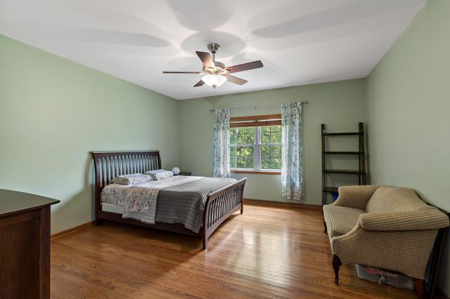 1705 Ravin Nest Court, Crown Point, IN 46307