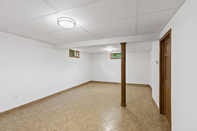 1705 Ravin Nest Court, Crown Point, IN 46307