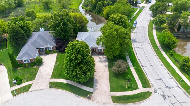 1705 Ravin Nest Court, Crown Point, IN 46307